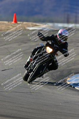 media/Jan-09-2022-SoCal Trackdays (Sun) [[2b1fec8404]]/Turns 9 and 8 (920am)/